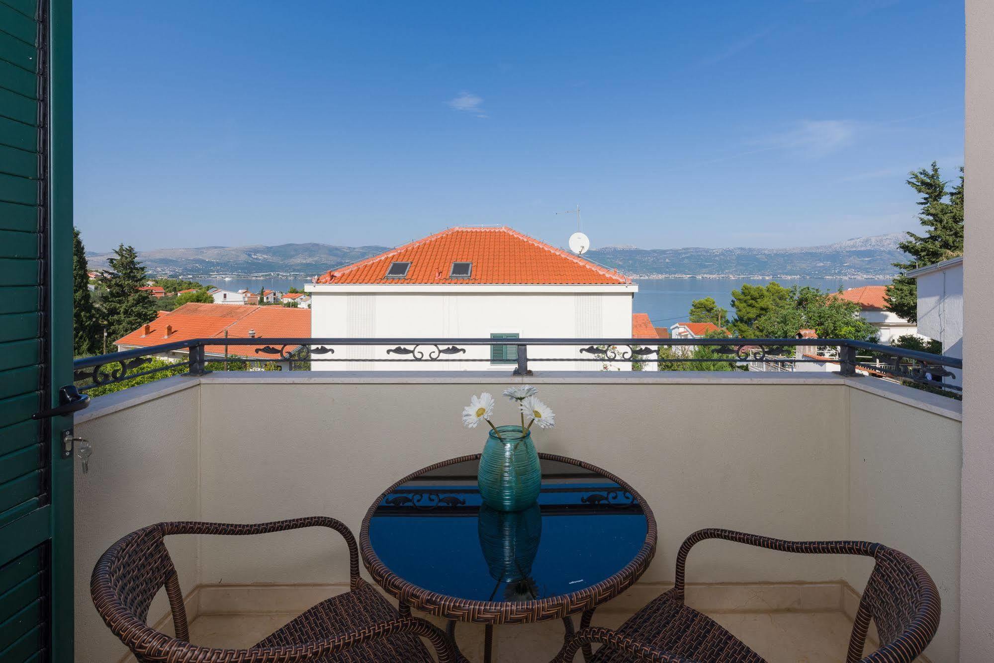 Villa Salena Slatine Bagian luar foto