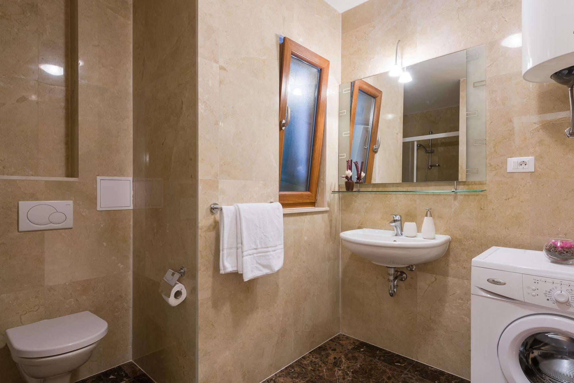 Villa Salena Slatine Bagian luar foto